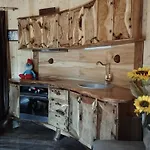 приказната къщичка на смърфовете Villa Krayni Dol