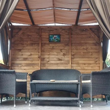 Villa приказната къщичка на смърфовете