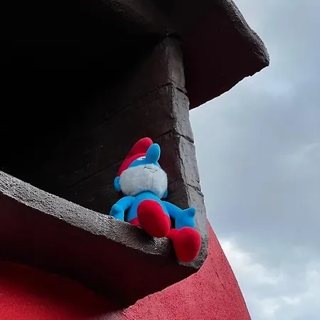 Villa приказната къщичка на смърфовете *