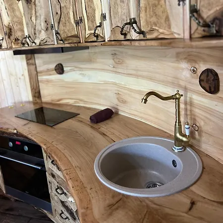 приказната къщичка на смърфовете Krayni Dol