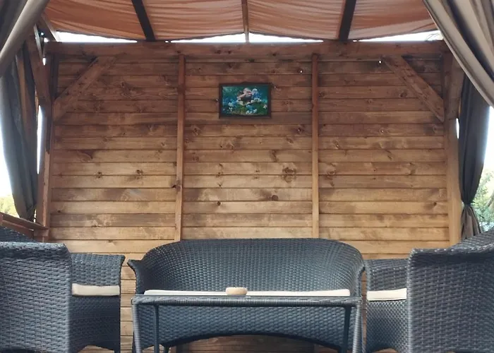 Villa приказната къщичка на смърфовете