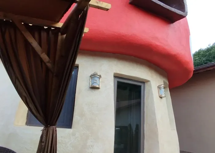 приказната къщичка на смърфовете Krayni Dol