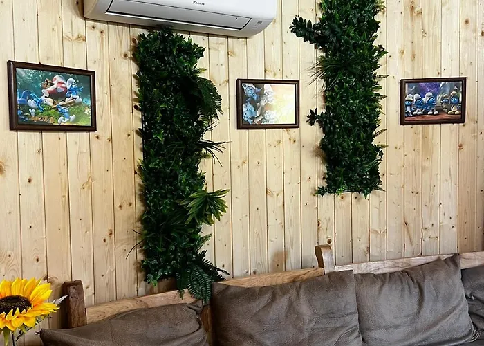 Villa приказната къщичка на смърфовете *